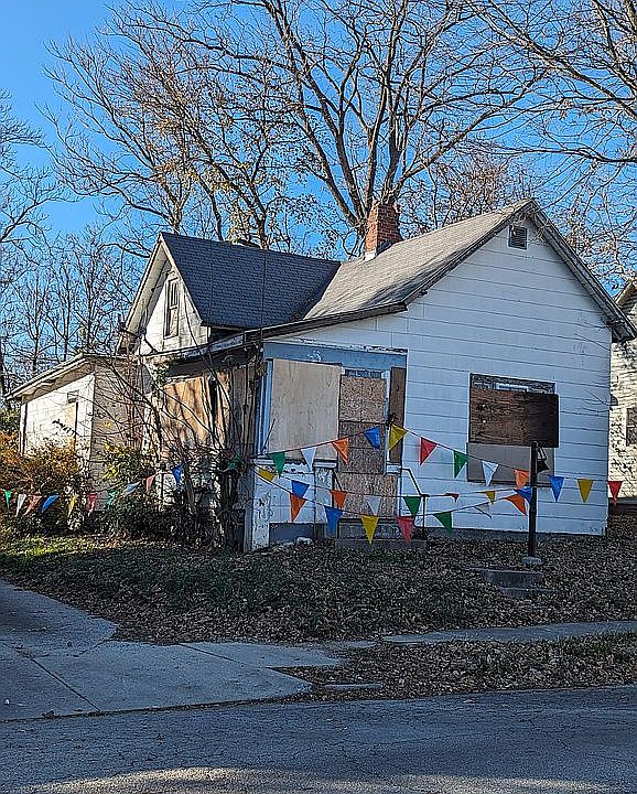 1st image of 539 S Gharkey St
