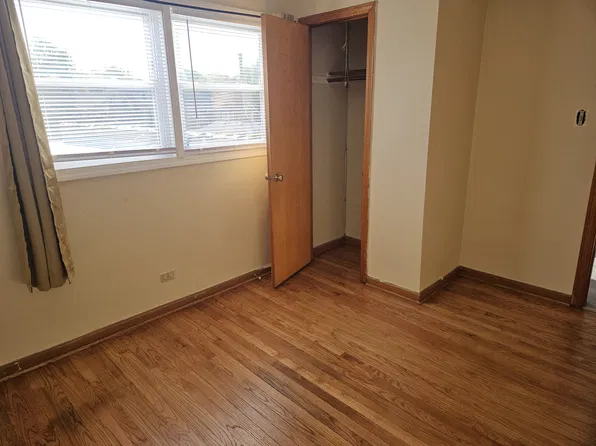 5782 N Elston Ave #2, Chicago, IL 60646
