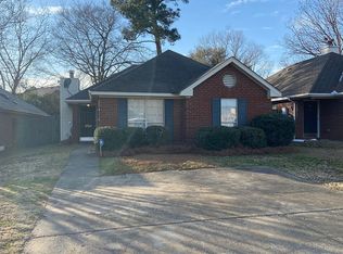1724 Meadow Oak Ct, Montgomery, AL 36117