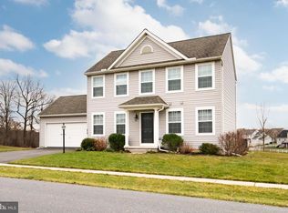 629 Lamborn Ridge Dr, West Grove, PA 19390