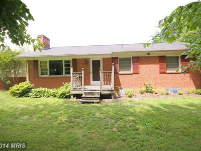 1 Cinnamon Fern Rd, Round Hill, VA, 20141