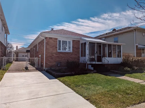 198 Wabash Ave, Kenmore, NY 14217