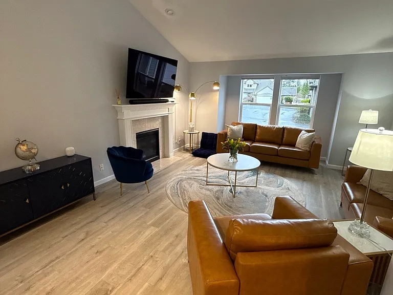 1424 NW 202nd Ln — Photo 9