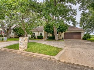 290 Turkey Run, Meadowlakes, TX 78654