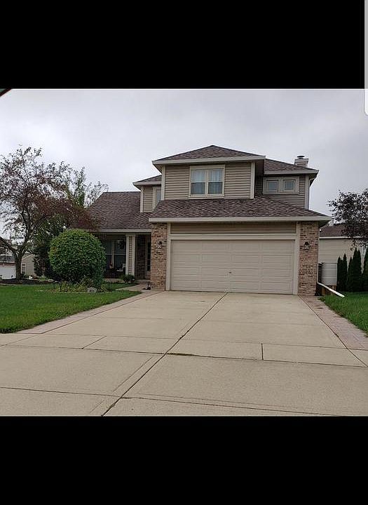 1st image of 821 Tallgrass Dr