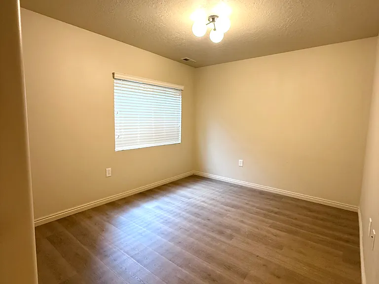 141 E Backhand Ln — Photo 30
