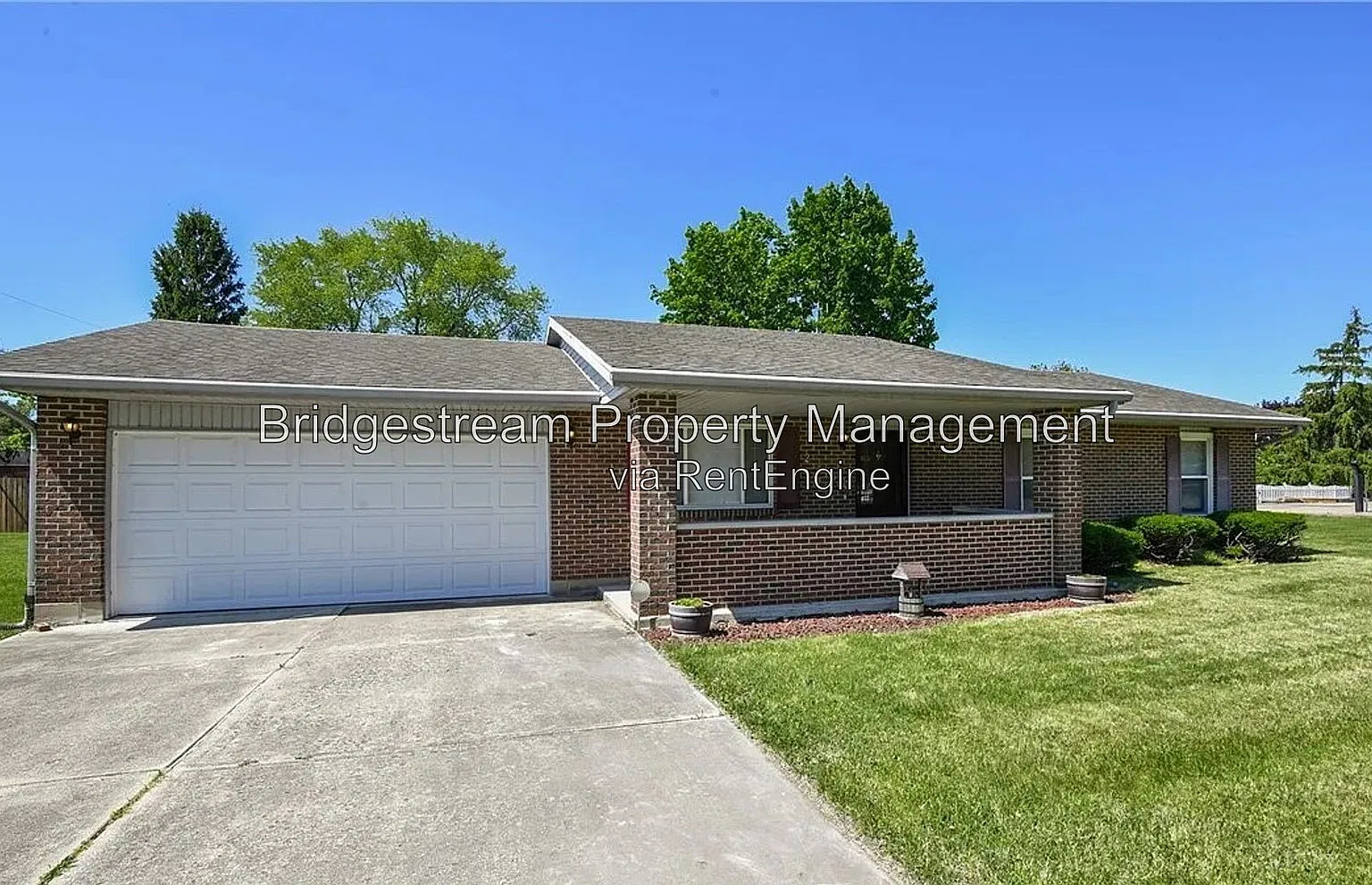 3 bed, 1.0 bath, 1092 sqft, $1,395 — Photo 1