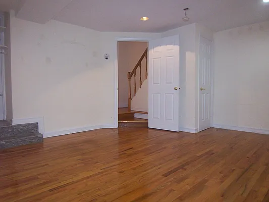 Rented by City Stop Realty | media 16