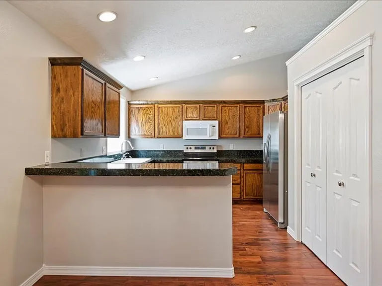 14180 W Chadford Dr — Photo 14