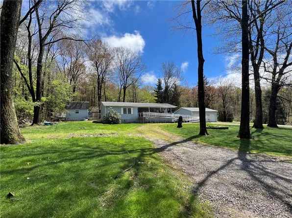 135 Parker Ave, Ligonier, PA 15658