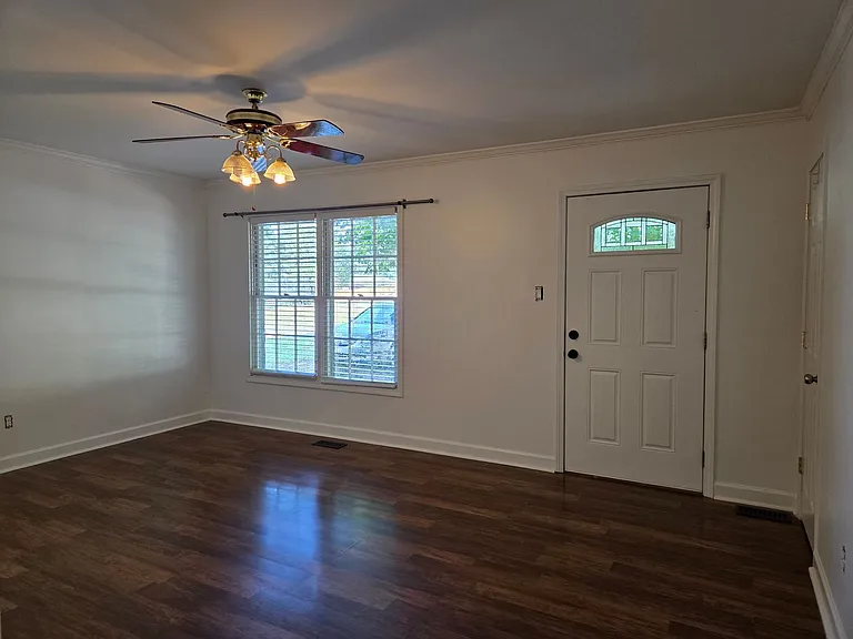 112 Powder Horn Rd — Photo 2