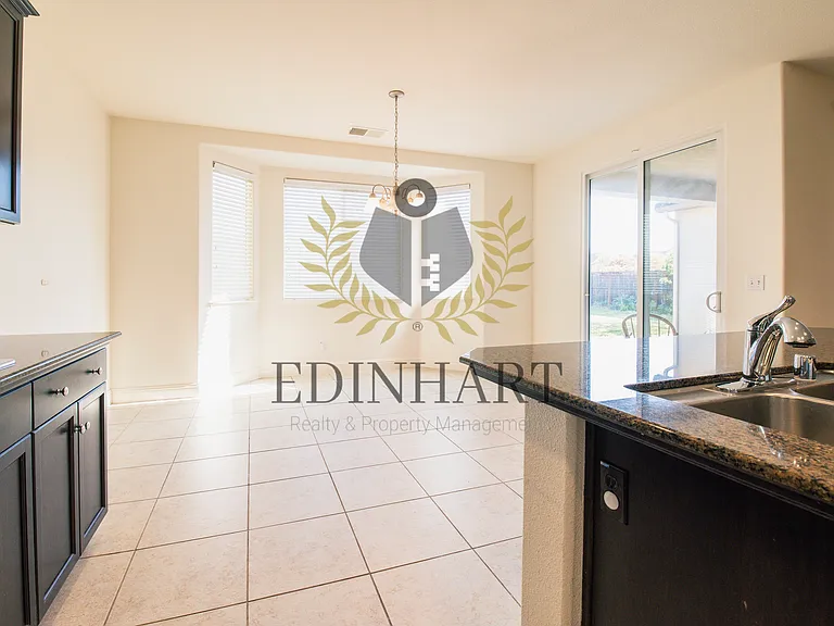3952 Serena Ave — Photo 6