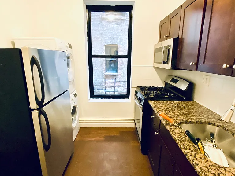 188 Claremont Ave #1 — Photo 1