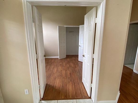 Entrance Den/Opt. Bed Room