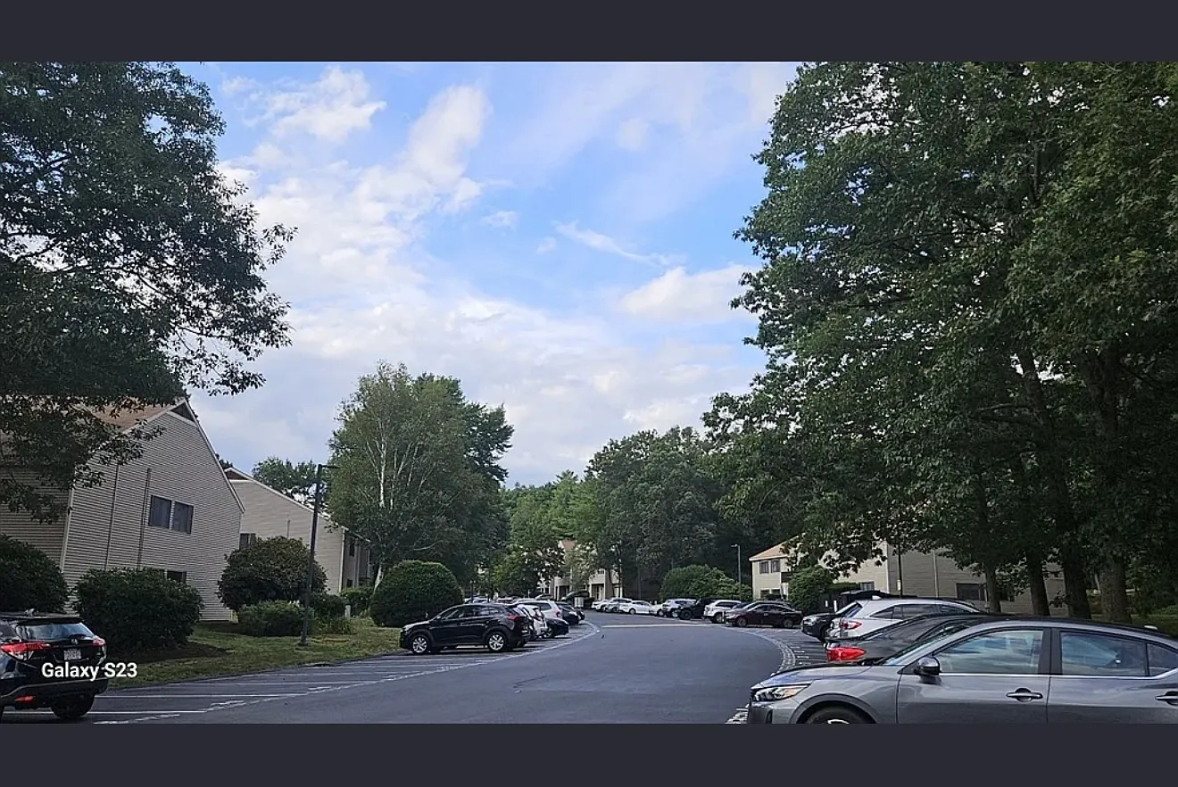 9 Thayer Pond Dr — Photo 3