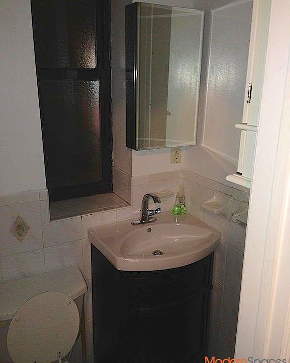 2nd image of 4004 36th Ave APT 4C