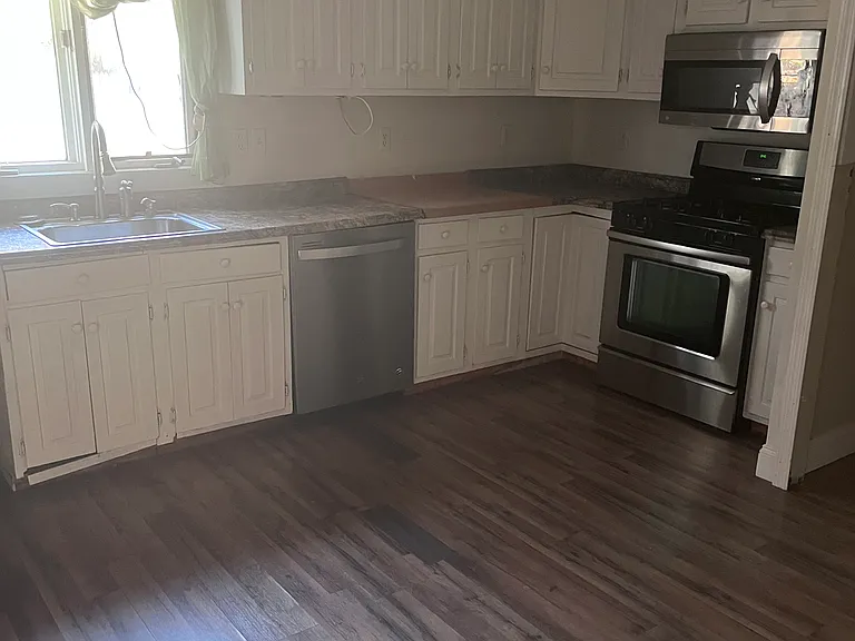 155 Church Ave — Photo 3