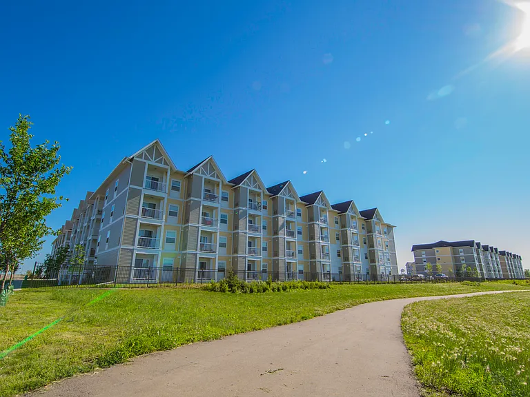 4013 Harbour Landing Dr — Photo 22