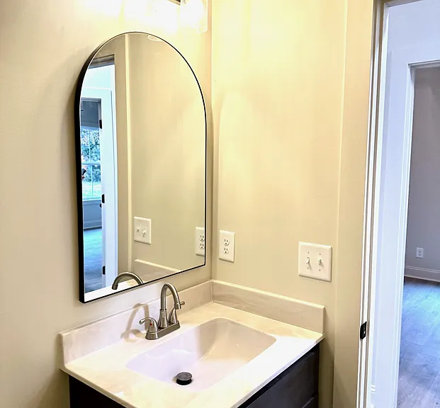 201 Sango Dr #B — Photo 4