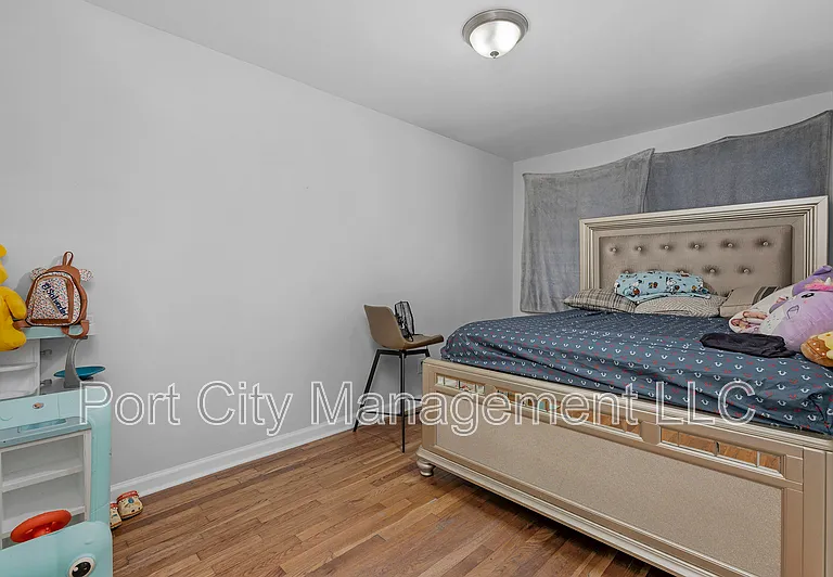 944 Dalton Ave — Photo 9