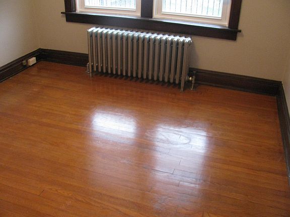 4th image of 5036A Potomac St