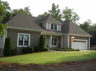 1200 N Windsor Dr, Kannapolis, NC 28081