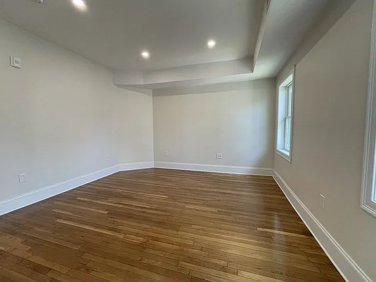14 Weld Ave #2 — Photo 13