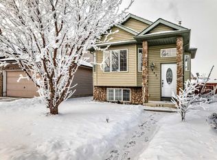 152 E Saddlecreek Ter NE, Calgary, AB T3J 4A6