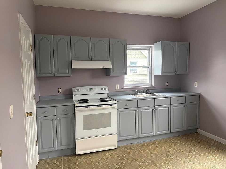 1st image of 408 Park Ave #2