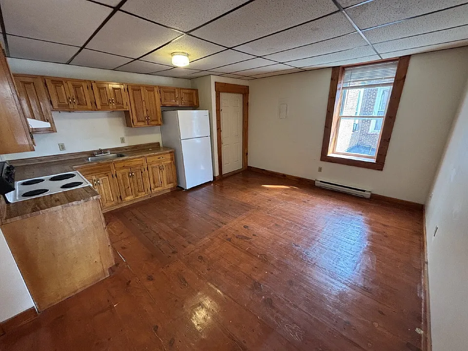 247 Main St #204