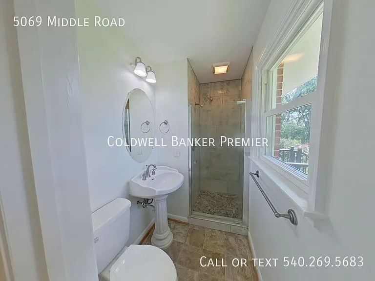 5069 Middle Rd — Photo 10
