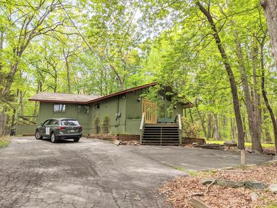 200 Hillside Dr, Lords Valley, PA, 18428