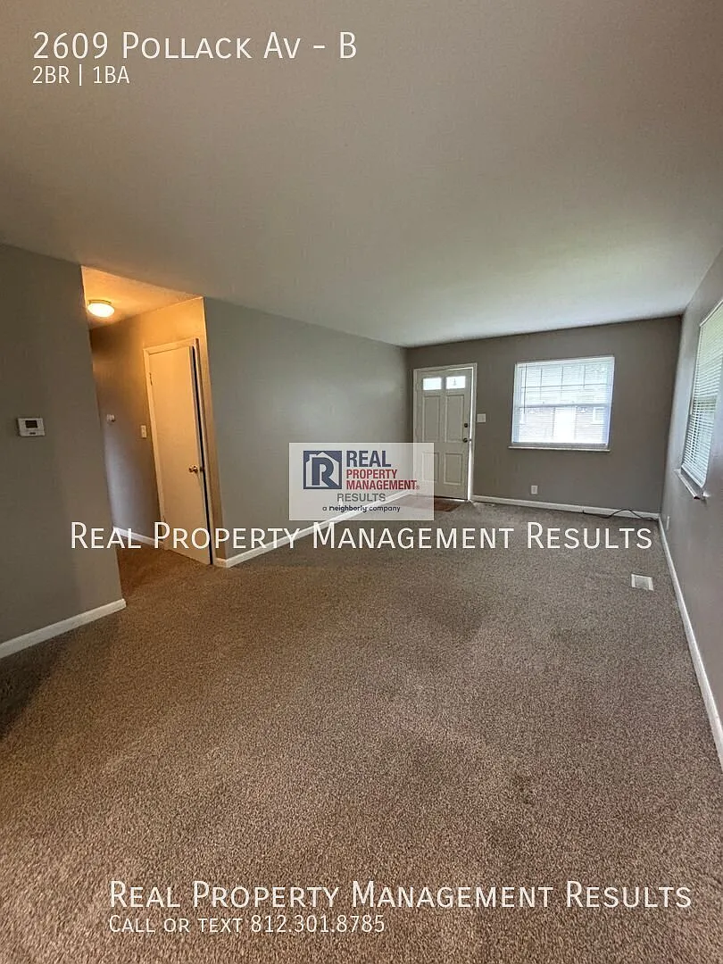 2 bedroom, 1 bath Apartment Eastside — Photo 3