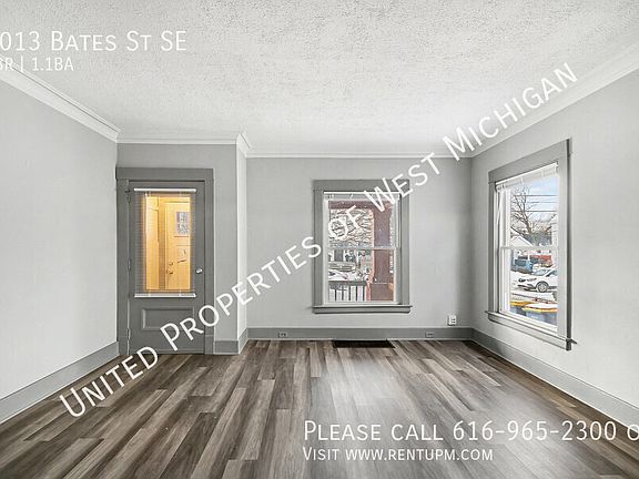3rd image of 1013 Bates St SE