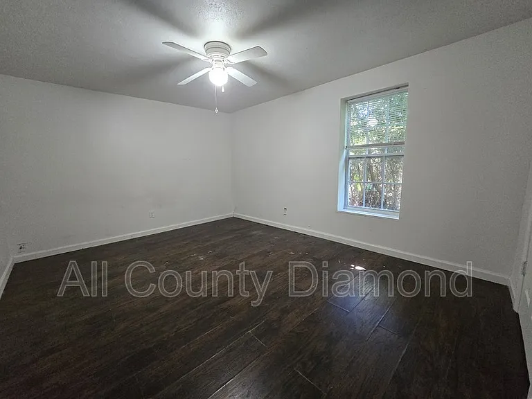 237 Helen Ave #B — Photo 6