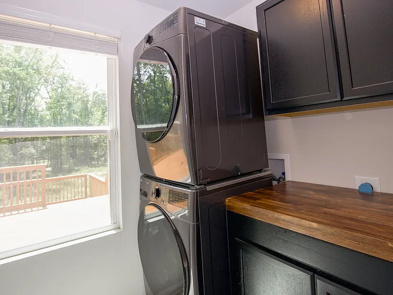 429 Century Ln — Photo 18