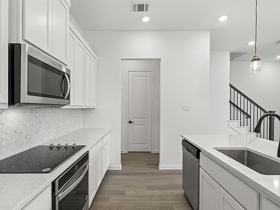 Hudson plan kitchen