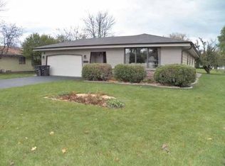 5839 W Edgerton Ave, Greenfield, WI 53220