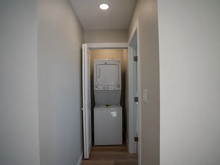 4155 Elm Ave — Photo 8