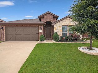 6409 Crownmere Dr, Aubrey, TX 76227