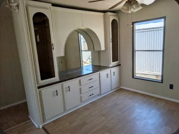 451 E Boulder Ln, Indian Springs, NV 89018