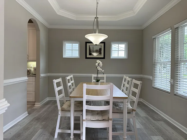 432 E Gilpin Ave — Photo 1