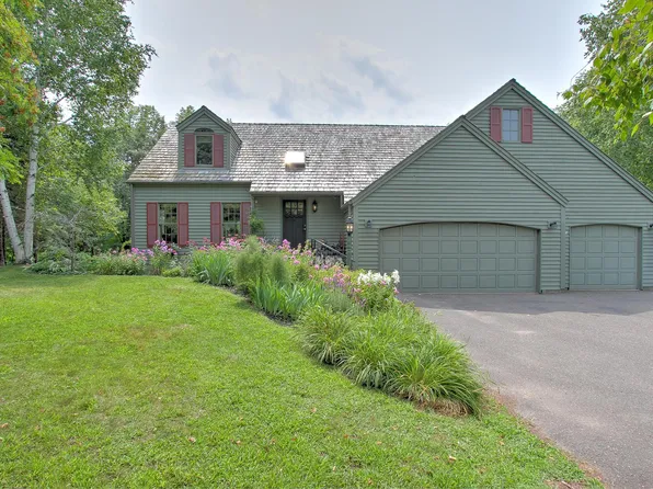 32709 Virginia Heights Dr NE, Cambridge, MN 55008