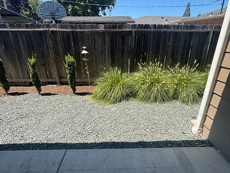 124 SW Donna Jean Way — Photo 34