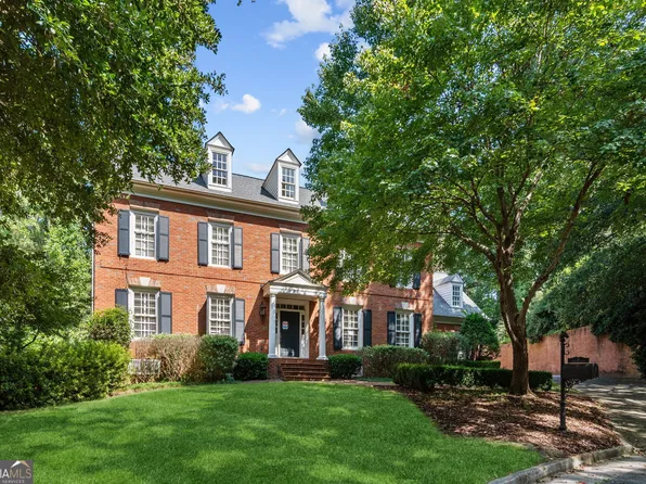 75 Abington Ct NW, Atlanta, GA 30327