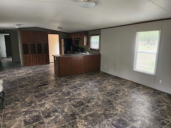 5th image of 8619 Aster Rd
