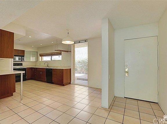 2nd image of 251 E La Verne Way Unit B