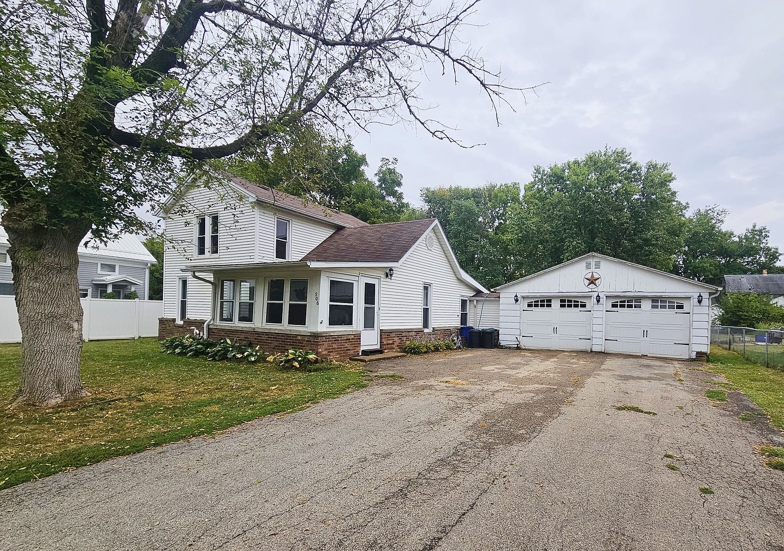 506 2nd St W, Lyndon, IL 61261 Zillow