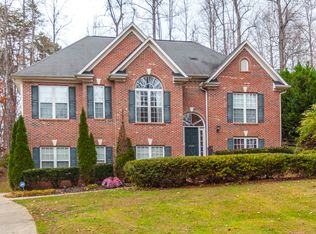 6599 Currieton Dr, Oak Ridge, NC 27310