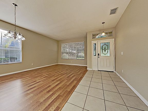 4th image of 4598 Redmond Pl